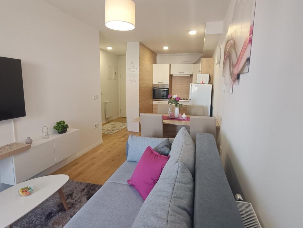 Appartamento Apartman Leo Velika Gorica Esterno foto